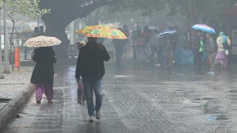 पंजाब में दो दिन तक बरसेंगे बादल:30 शहरों में बारिश और तेज़ हवाओं का अलर्ट; बठिंडा में 40.9 डिग्री तापमान दर्ज