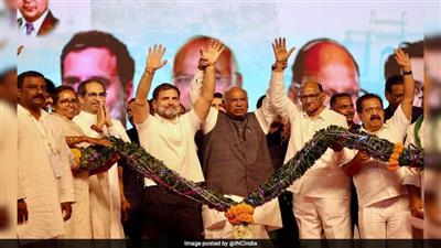 Maharashtra Election: महायुति की '10 गारंटी' का MVA ने 'पंच सूत्र' से दिया जवाब, साख बचाने में जुटे अजित और उद्धव