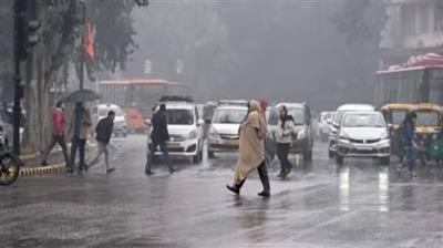 Weather: दिल्ली-NCR में बारिश की संभावना और बढ़ेगी ठंड, उत्तर-भारत में जारी शीतलहर